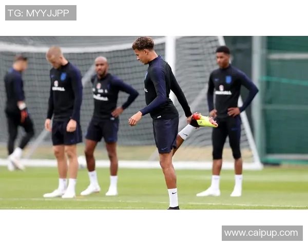 塞维利亚中场大将恢复训练，或能参加下场对阵瓦伦西亚的比赛