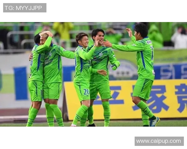 清水鼓动迎战札幌岗撒全力争胜展现球队实力与斗志 清水鼓动迎战札幌岗撒全力争胜展现球队实力与斗志