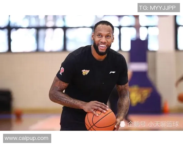 马尚布鲁克斯的篮球之路:从新秀到明星的奋斗历程与成就解析 马尚布鲁克斯的篮球之路:从新秀到明星的奋斗历程与成就解析